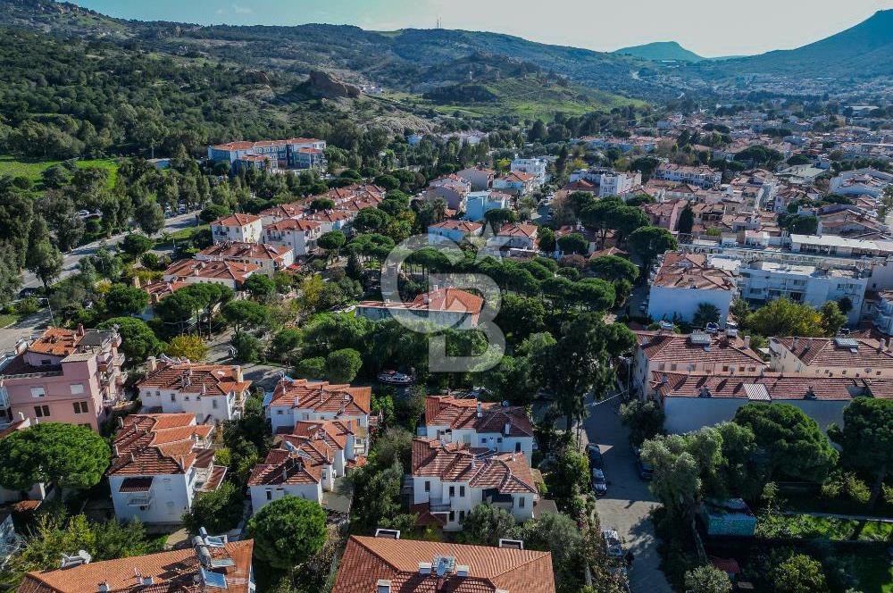 Eski Foça'da Denize Yürüme Mesafesinde Kiralık 3+1 Villa