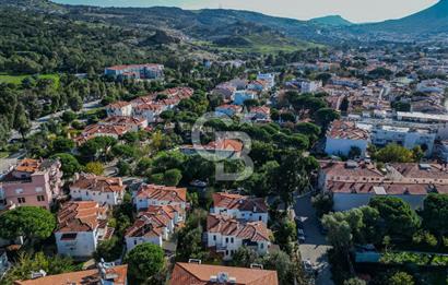 Eski Foça'da Denize Yürüme Mesafesinde Kiralık 3+1 Villa