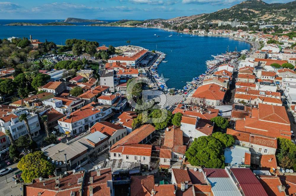 Eski Foça'da Denize Yürüme Mesafesinde Kiralık 3+1 Villa
