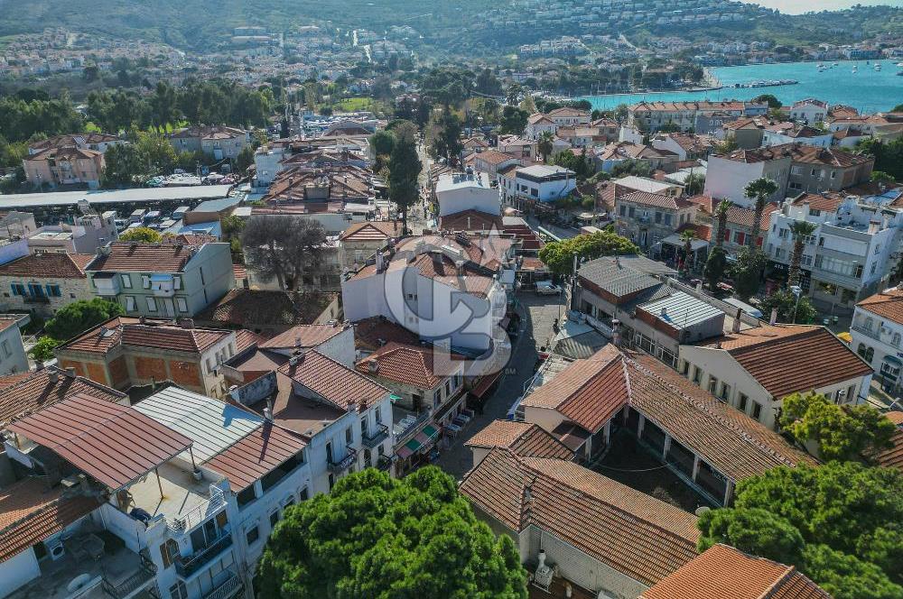 Eski Foça'da Denize Yürüme Mesafesinde Kiralık 3+1 Villa