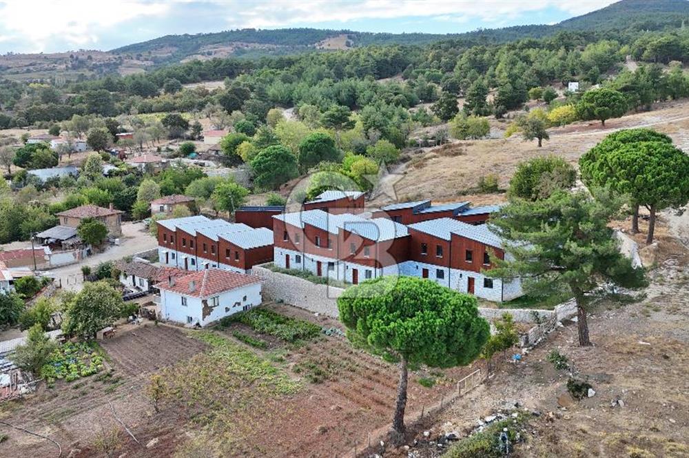 Bayramiç Tongurlu'da Doğa Manzaralı 2+1 Satılık Villa