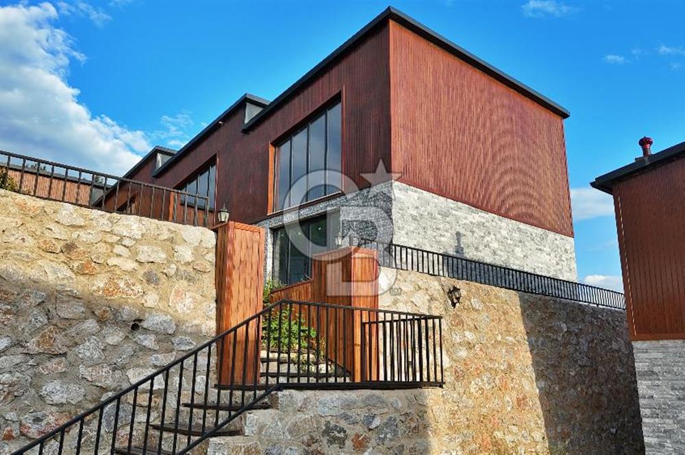 Bayramiç Tongurlu'da Doğa Manzaralı 2+1 Satılık Villa