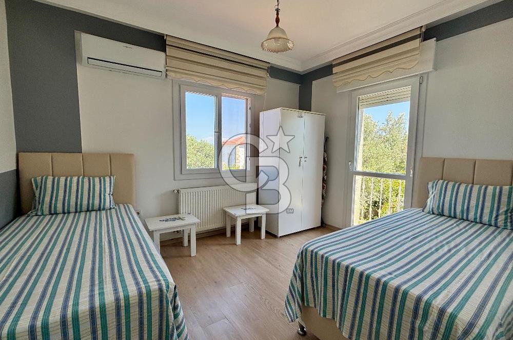  Alaçatı Hacımemişte Tek Müstakil Havuzlu 3+1 Kiralık Taş Villa