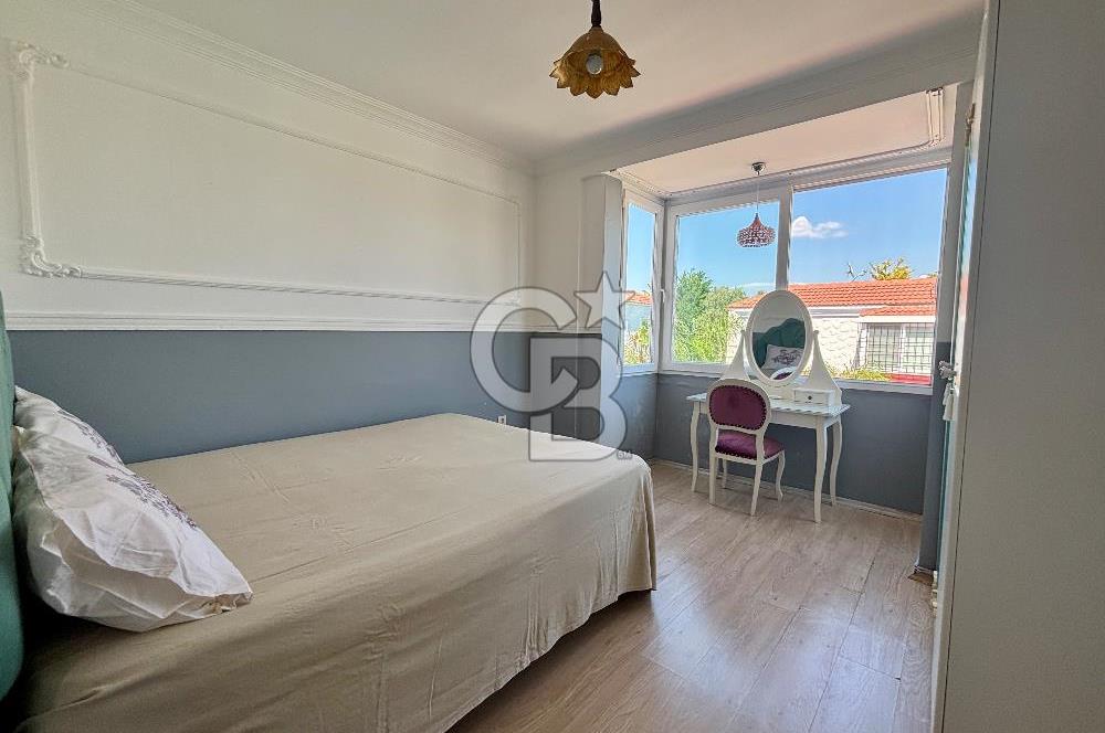  Alaçatı Hacımemişte Tek Müstakil Havuzlu 3+1 Kiralık Taş Villa