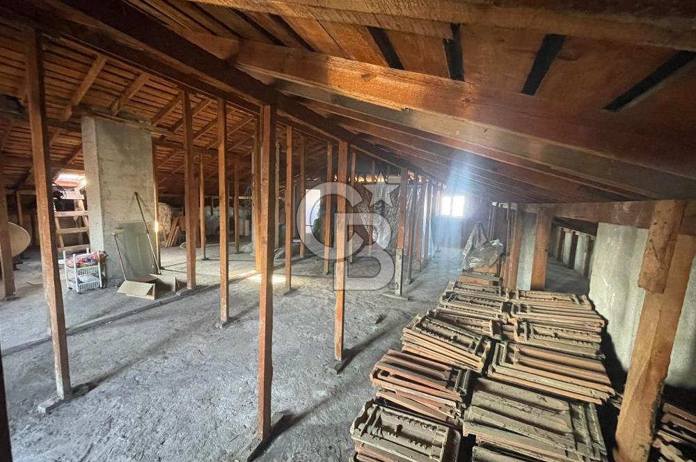 BEYKOZ İNCİRKÖY SATILIK BOĞAZ MANZARALI 4 KATLI MÜSTAKİL EV