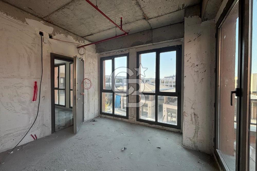 COLDWELL BANKER'den YENİ ÇARŞI da 76 m² KİRALIK TERASLI DÜKKAN