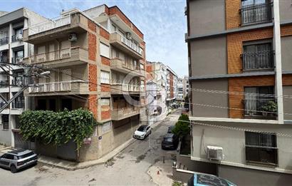 Karşıyaka Yasemin Park Evlerinde Kiralık 2+1 Eşyasız Daire