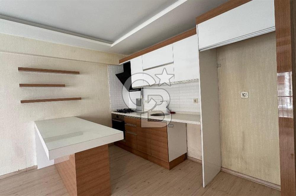Karşıyaka Yasemin Park Evlerinde Kiralık 2+1 Eşyasız Daire