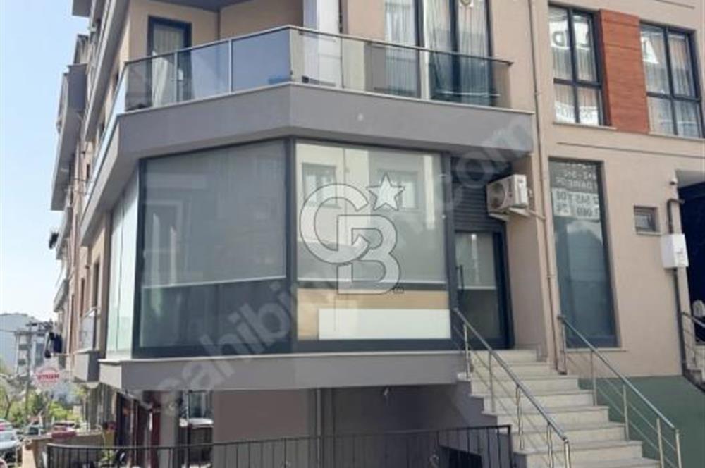 Çekmeköy M.Sinan Çift Kira Getiri -Depolu-Bahçeli Satılık Dükkan