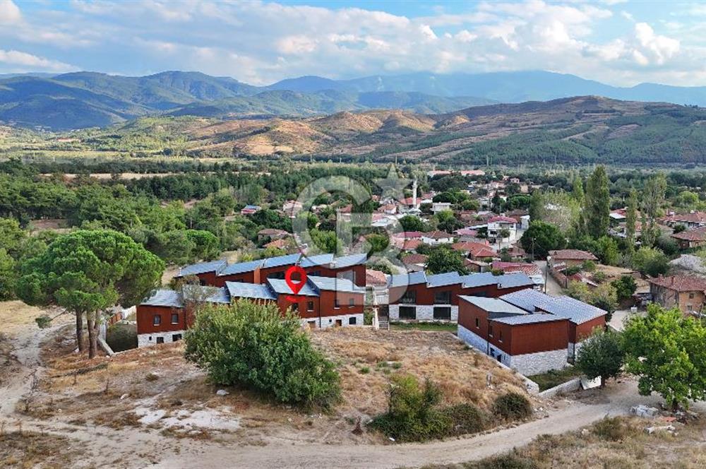 Bayramiç Tongurlu'da Doğa Manzaralı 2+1 Satılık Villa