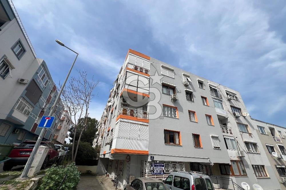Güzelyalı'da Poligon Metro Yakını Satılık Giriş Katı 2+1 Daire