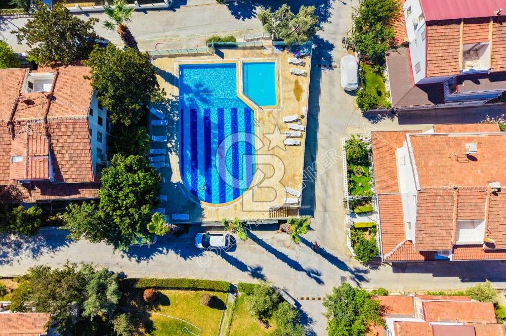 DENİZE YÜRÜME MESAFESİNDE ASPINAR SİTESİ’NDE FIRSAT!