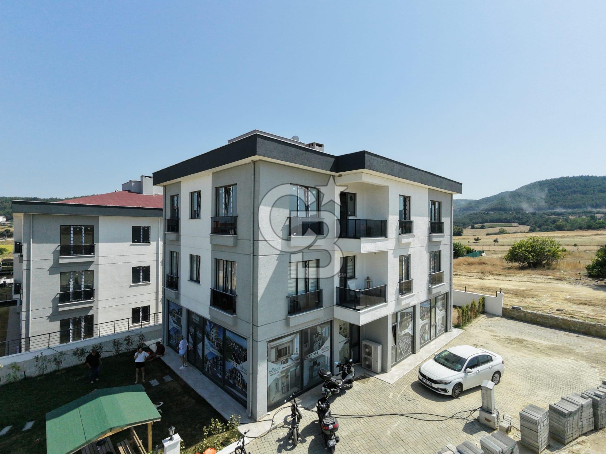 ECEABAT SİTE İÇERİSİNDE SIFIR BOĞAZ MANZARALI FIRSAT FİYATLI SATILIK 2+1 DAİRE