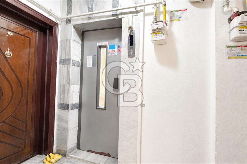 Çanakkale Merkezde Cadde Üzeri 3+1 Satılık Arakat Daire