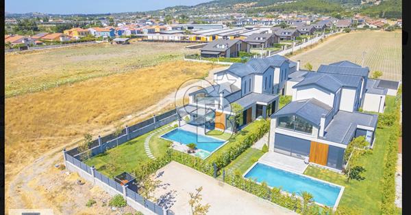 Urla Kuşçularda sıfır havuzlu satılık villa - 372067