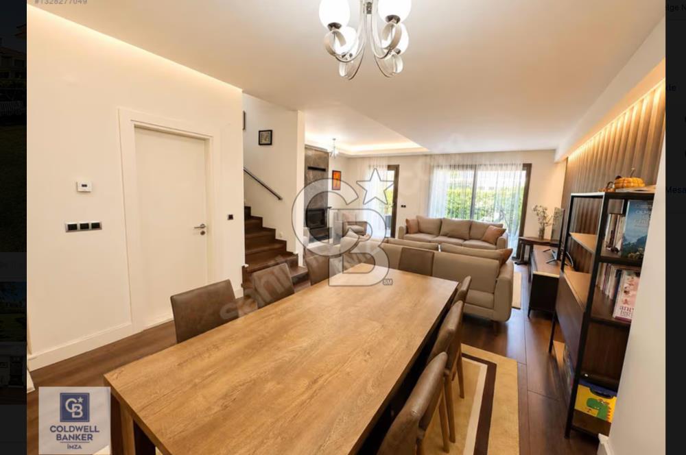Urla İçmeler'de Eşyalı, Bahçeli, Deniz Yakını Villa