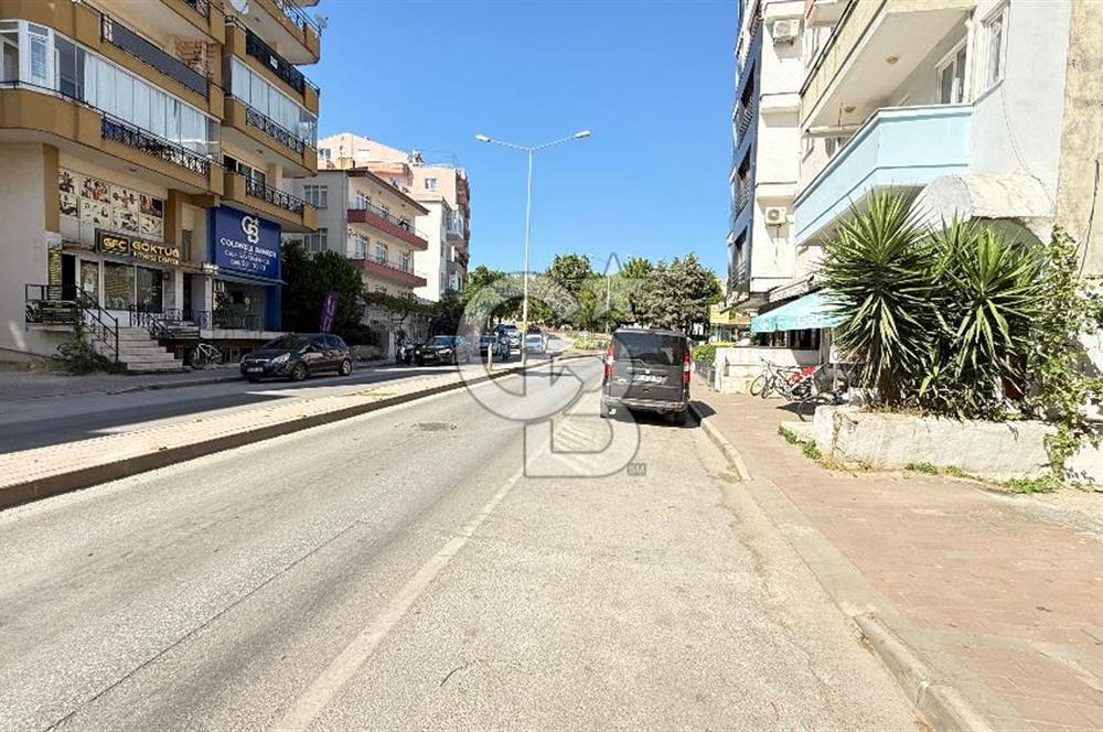 Çanakkale Merkezde Cadde Üzeri 3+1 Satılık Arakat Daire
