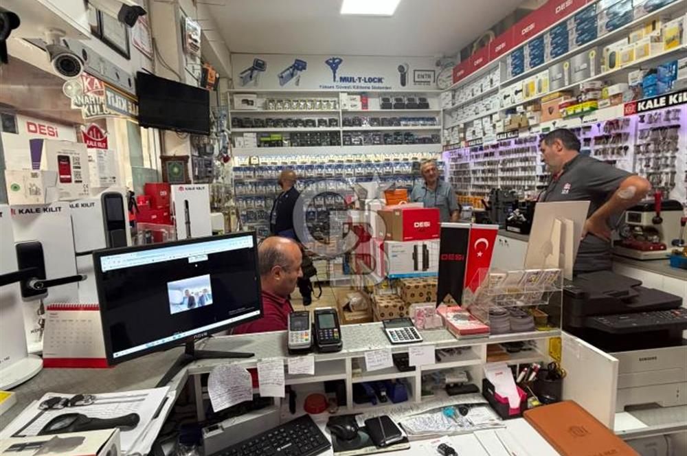 KIZILTOPRAKTA GELİR ÜRETEN, HAZIR KİRACILI YATIRIM FIRSATI