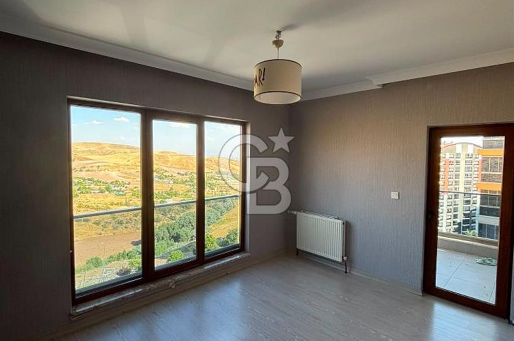 MEBUSKENT'TE ÖNÜ AÇIK ARA KATTA 2+1 KİRALIK DAİRE