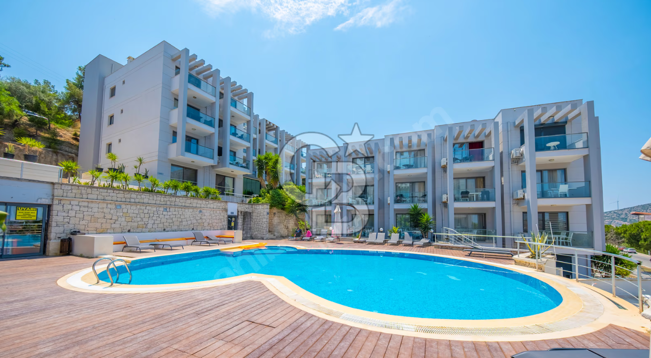 ÇEŞME'DE YATIRIMA VE YAŞAMA UYGUN 1+1 DAİRE