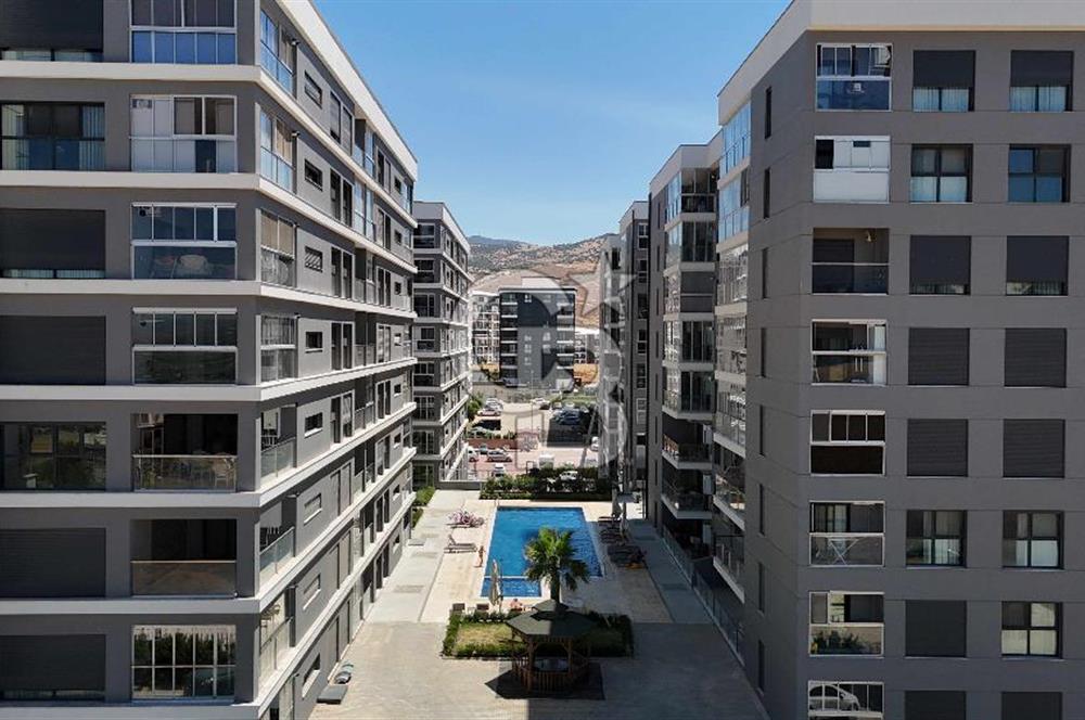 ULUREZİDANS'TA SATILIK 3+1 |155 m²|Havuzlu Güvenlikli Lüks Site