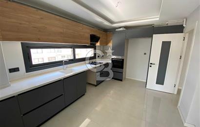 ULUREZİDANS'TA SATILIK 3+1 |155 m²|Havuzlu Güvenlikli Lüks Site