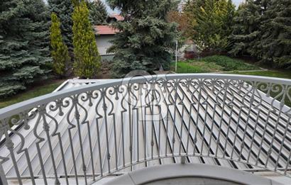 GÖLBAŞI RÜYAKENT'TE ÖZEL MİMARİ TASARIM  2.250 M² DEV BAHÇELİ  ULTRA LÜKS 5+1 VİLLA