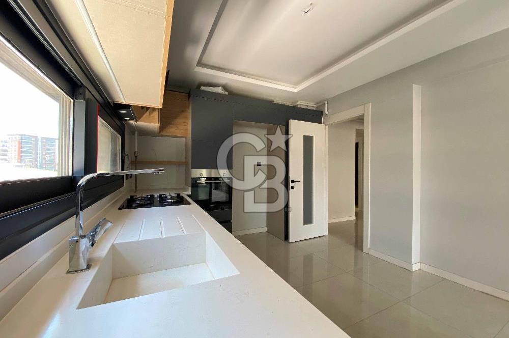 ULUREZİDANS'TA SATILIK 3+1 |155 m²|Havuzlu Güvenlikli Lüks Site