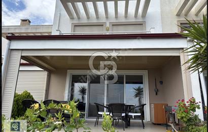 Karaburun Bozköyde Havuzlu Sitede Deniz Manzaralı 3+1 Dubleks