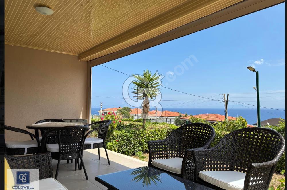 Karaburun Bozköyde Havuzlu Sitede Deniz Manzaralı 3+1 Dubleks