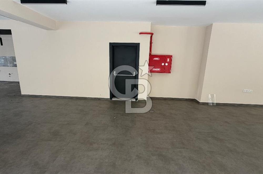 Avnitolunay'da Kiralık 200m² Dükkan