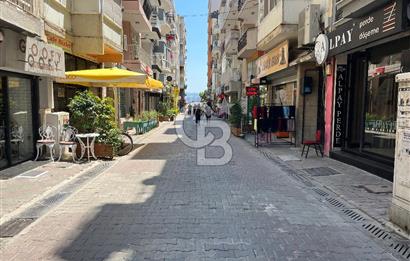 Karşıyaka Çarşı Paraleli İşlek Sokakta Kiralık Dükkan