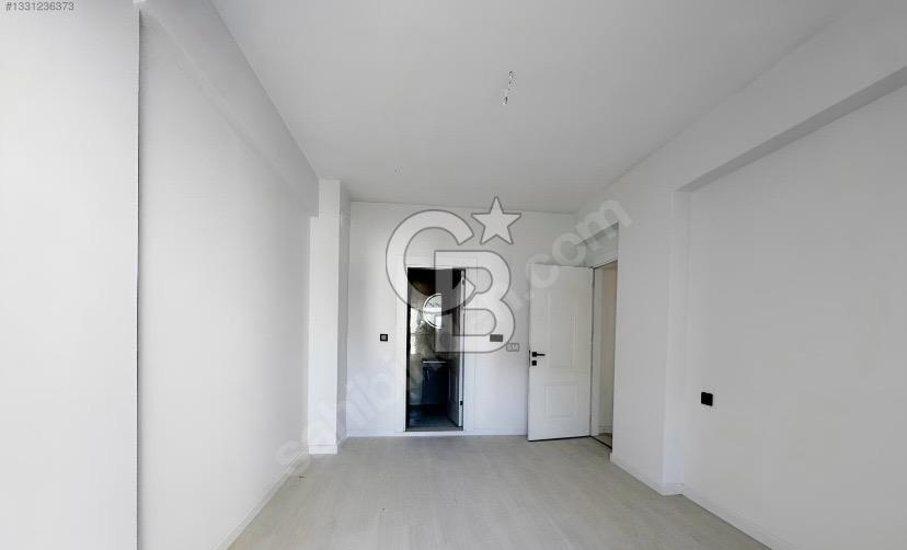 Turgutlu’da site içerisinde havuzlu otoparklı 2+1 daire 