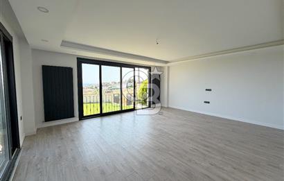 Silivri Gümüşyaka'da Satılık 7+1 Müstakil Villa Deniz Manzaralı