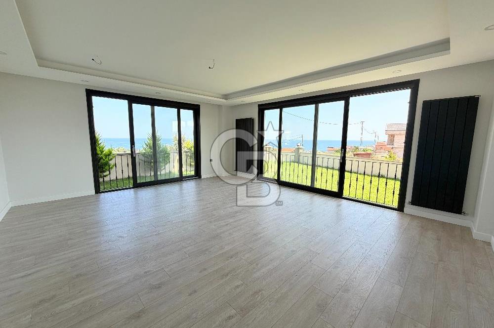 Silivri Gümüşyaka'da Satılık 7+1 Müstakil Villa Deniz Manzaralı