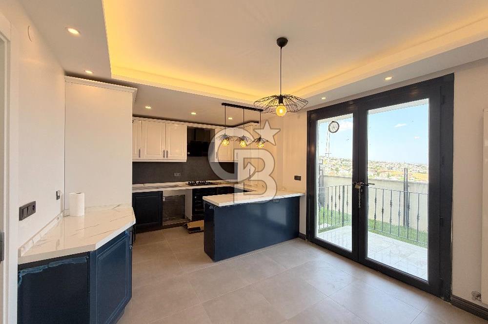 Silivri Gümüşyaka'da Satılık 7+1 Müstakil Villa Deniz Manzaralı