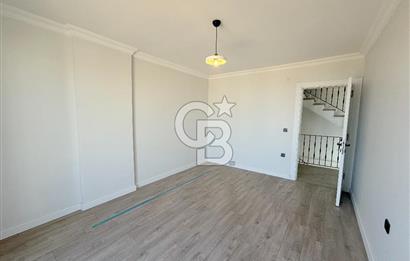 Silivri Gümüşyaka'da Satılık 7+1 Müstakil Villa Deniz Manzaralı