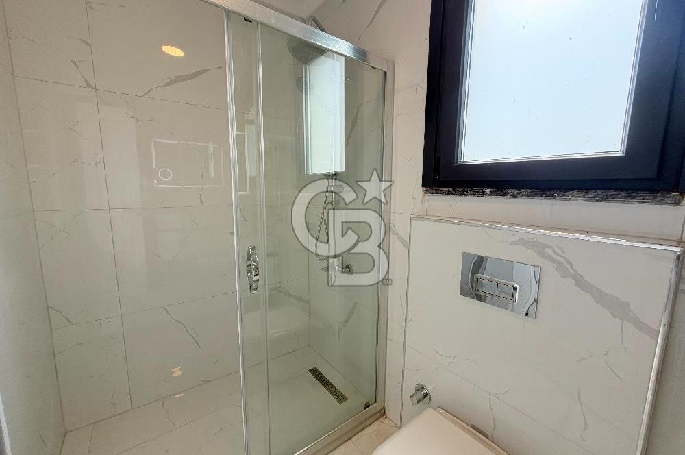 Silivri Gümüşyaka'da Satılık 7+1 Müstakil Villa Deniz Manzaralı