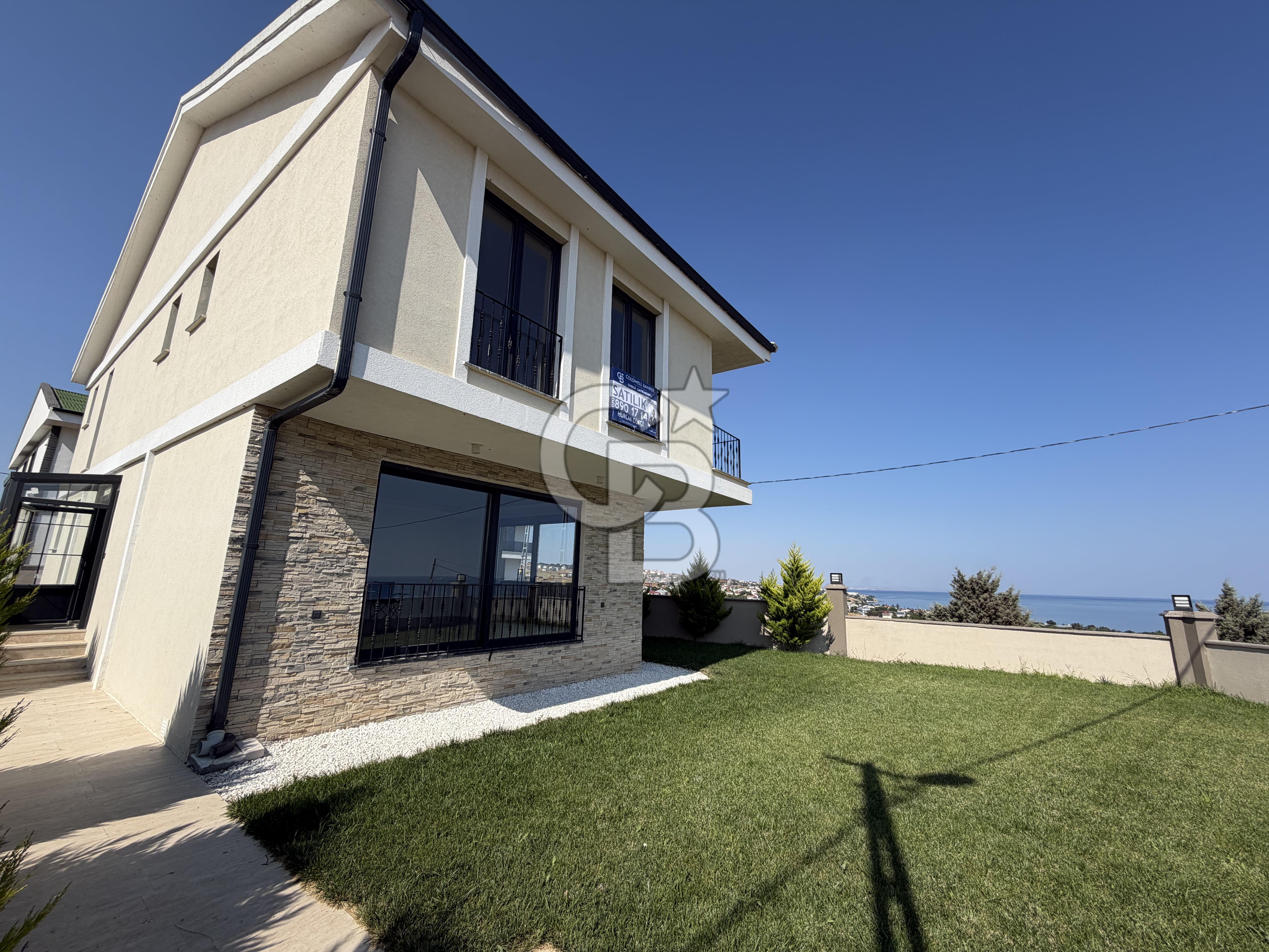 Silivri Gümüşyaka'da Satılık 7+1 Müstakil Villa Deniz Manzaralı