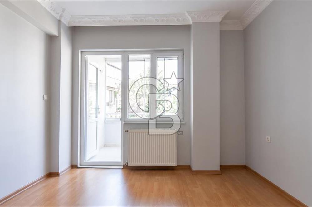 Çamlıca Menekşe Sitesi'nde Geniş 3+1 Kiralık Daire