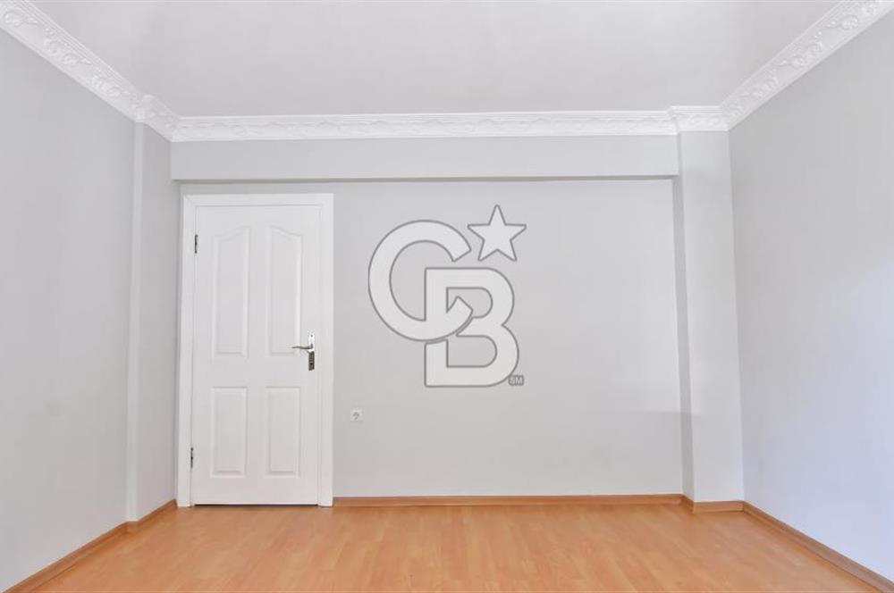 Çamlıca Menekşe Sitesi'nde Geniş 3+1 Kiralık Daire