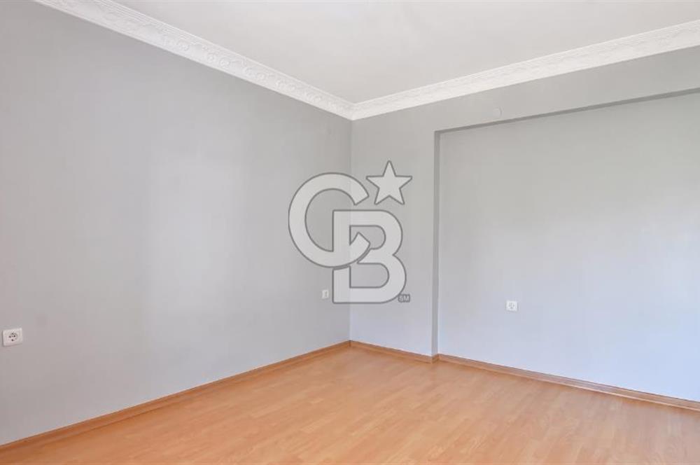 Çamlıca Menekşe Sitesi'nde Geniş 3+1 Kiralık Daire