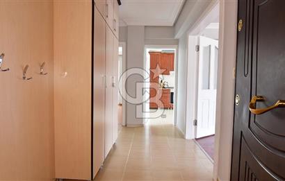 Çamlıca Menekşe Sitesi'nde Geniş 3+1 Kiralık Daire