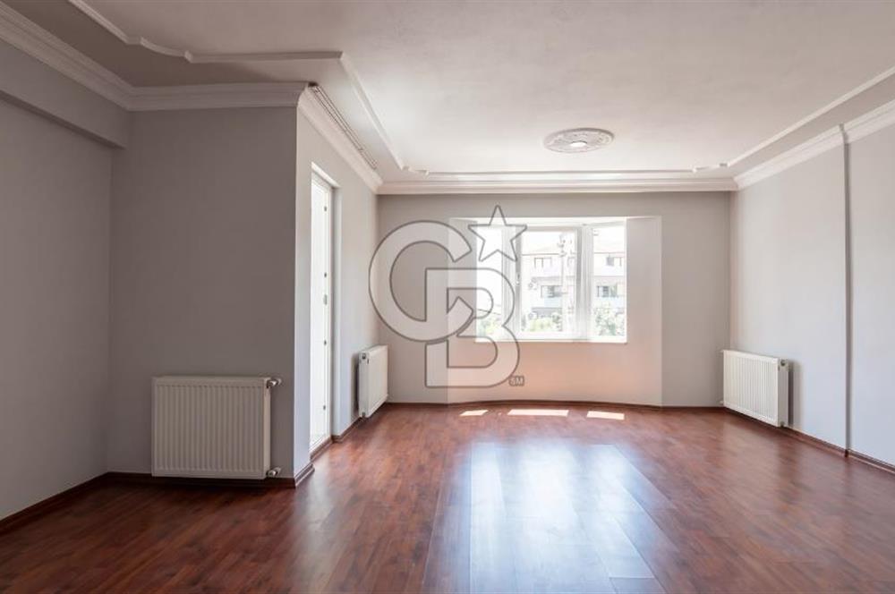 Çamlıca Menekşe Sitesi'nde Geniş 3+1 Kiralık Daire