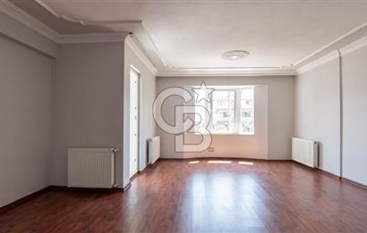 Çamlıca Menekşe Sitesi'nde Geniş 3+1 Kiralık Daire