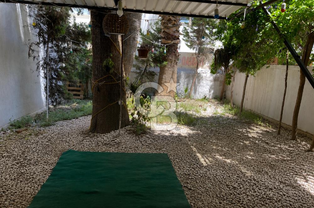 Karşıyaka Çarşı Paraleli İşlek Sokakta Kiralık Dükkan