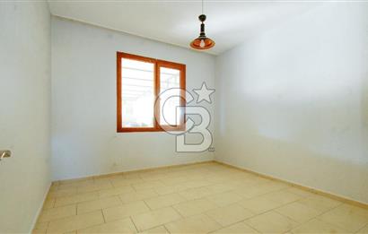 Akkum Caddesi Üzerinde Akkum'a 2 Dk Mesafede Kiralık 2+1 (70 m²)