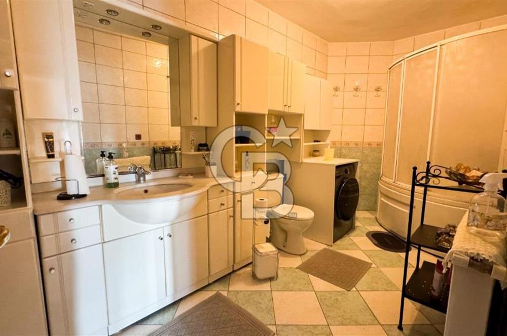 Kartal Atalar 'da Geniş m² 3+1 Satılık Daire