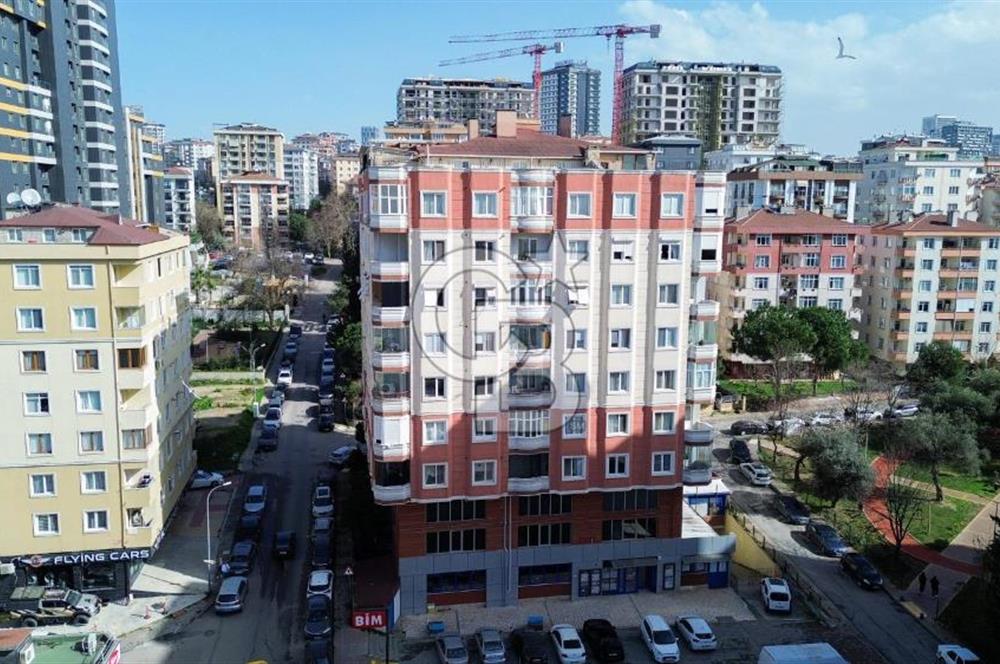 Kartal Atalar 'da Geniş m² 3+1 Satılık Daire