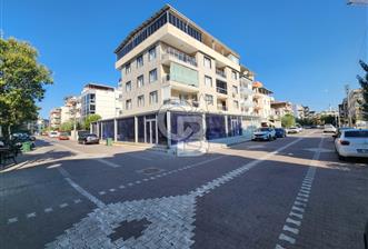MENEMEN İSMET İNÖNÜ MAH 3 CEPHELİ TOPLAMDA 250 M² KİRALIK DÜKKAN - 1 - 365441